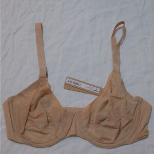Women’s SKIMS No Show Molded Unlined Demi Bra Clay